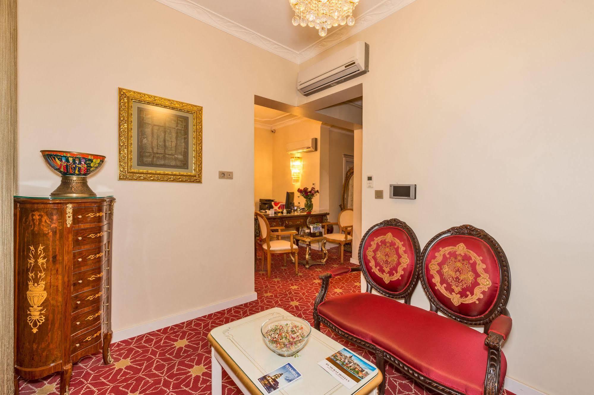 By Murat Crown Hotel Taksim Κωνσταντινούπολη Εξωτερικό φωτογραφία